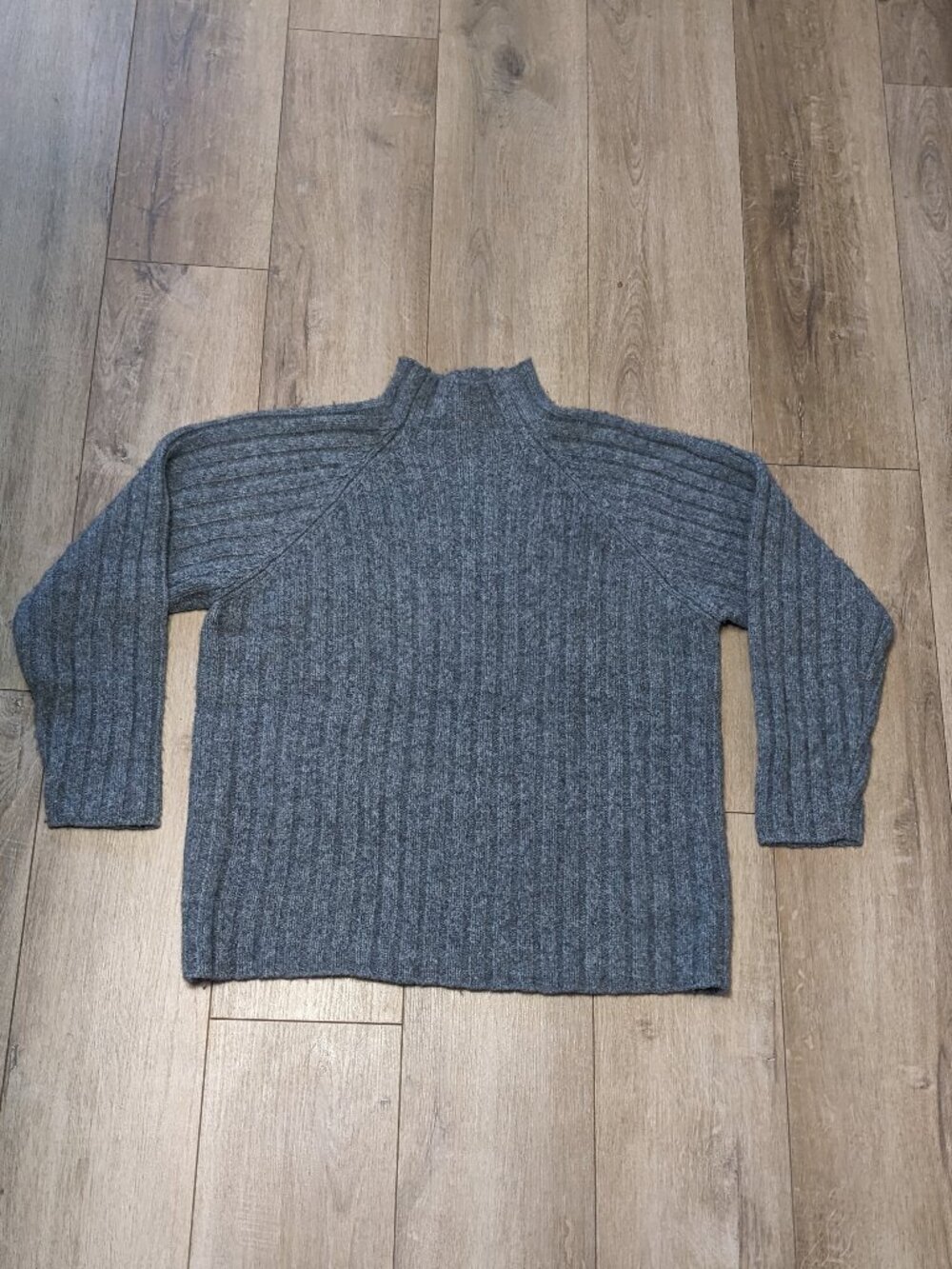 J Crew Sweater Men's M Gray Cable Knit Fisherman 100% Wool Mock Neck Oversized